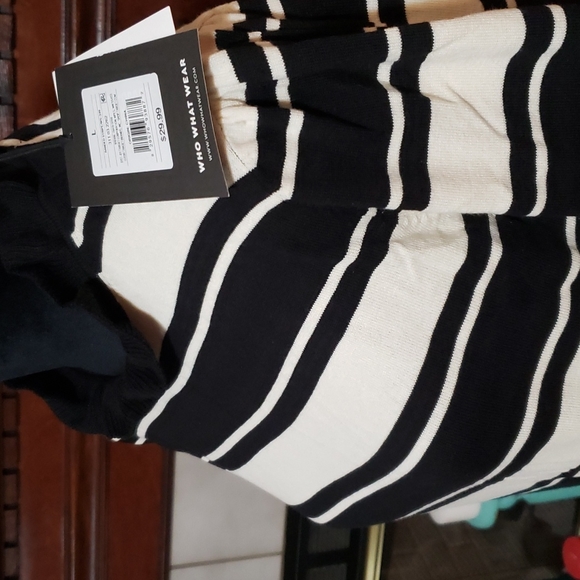 Who What Wear Banded Striped Shirt Sweater Ruffle Keyhole Back Women's - Picture 6 of 8